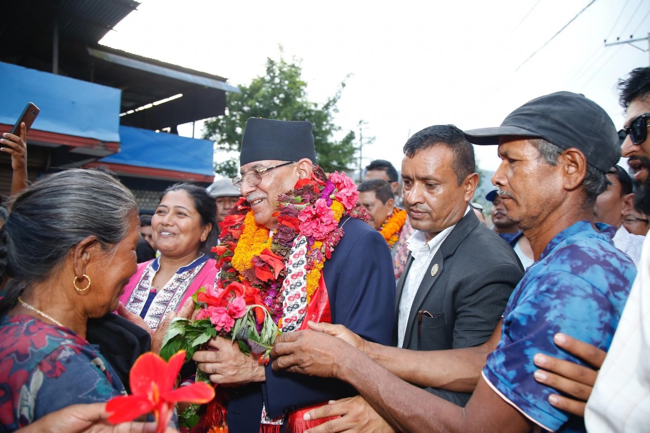 अरूले कुहेको पिठो बेचिरहेका छन्, हामीले गरेका काम जनतालाई भन्न आएका हौं : अध्यक्ष प्रचण्ड