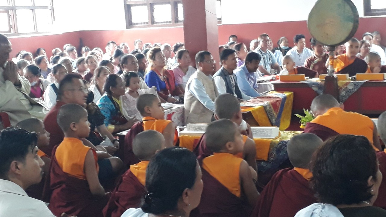 एक हप्ते विद्याधर हृदय बिन्दु बज्र गुरु जब साधना सम्पन्न