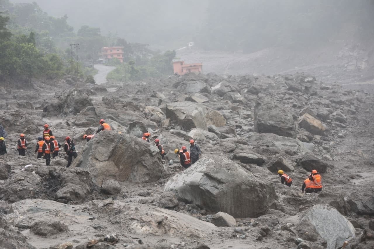 भोटेकोशी बाढीप्रभावित क्षेत्रमा आज दिउँसो वर्षाको गतिविधि बढ्ने, उद्धारमा चुनौती