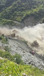 भोटेकोसी बाढीः २६ प्रहरी सम्पर्कविहीन