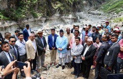 हेलम्बुले काठमाडौंबासीलाई लगाएको गुन तिर्ने प्रधानमन्त्रीको प्रतिबद्धता