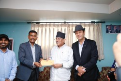 हेटौडा सिमेन्ट उद्योगको समस्या समाधान गर्न पहल गर्ने अध्यक्ष प्रचण्डको प्रतिबद्धता 