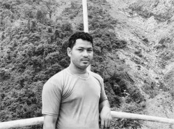 जेनजी आन्दोलनका सहिदः ‘बाबालाई कस्ले गोली हान्यो ?’ छोराको प्रश्नले झस्काउँछ जानतीलाई