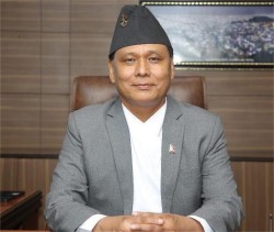 चालक तथा यात्रुहरूलाई यातायात मन्त्री घिसिङको बिशेष​ अनुरोध 