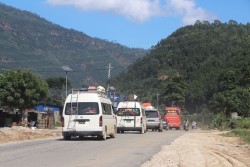 सडक यातायात क्रमशः सहजतातर्फ