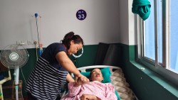 सिन्धुली अस्पतालको ‘बेड नम्बर ३३’: त्यो कोमामा पुगेको शरीर हो, तेजबहादुर सिञ्जाली मगरको