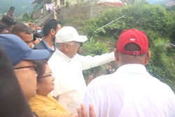 एमाले अध्यक्ष ओली बाढी प्रभावित क्षेत्रमा