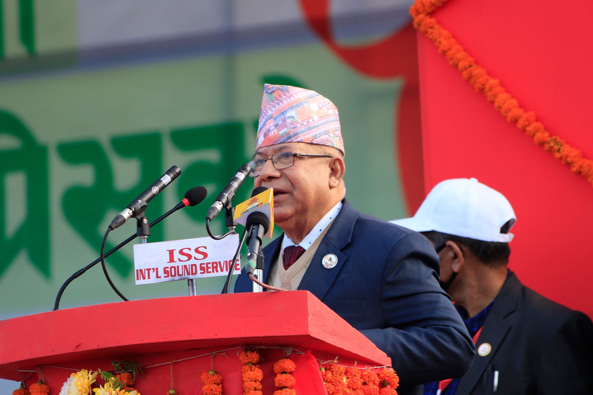 राजनीति गर्ने भए पार्टी खोल्न पूर्वराजालाई नेपालको सुझाव