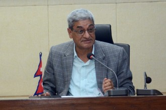 गृहमन्त्री रमेश लेखकले दिए राजीनामा