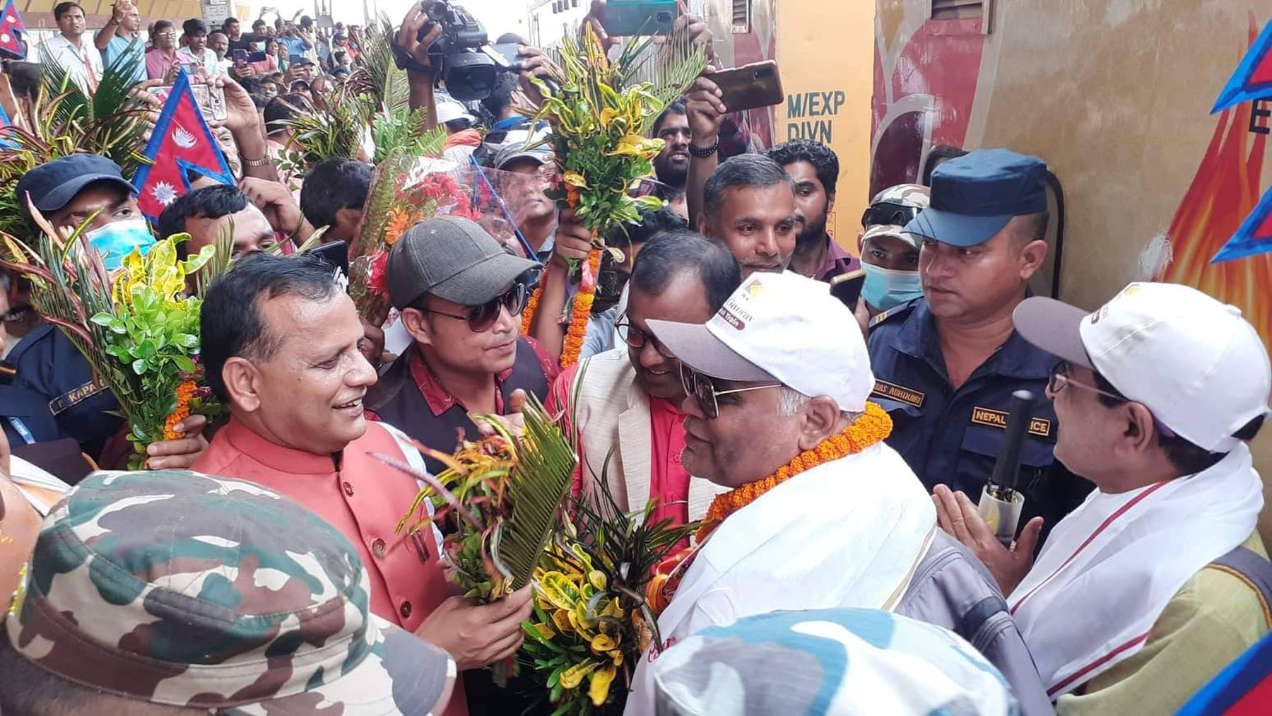 ‘भारत गौरव पर्यटक रेल’ जनकपुरमा, पर्यटकलाई मुख्यमन्त्री राउतद्वारा भव्य स्वागत