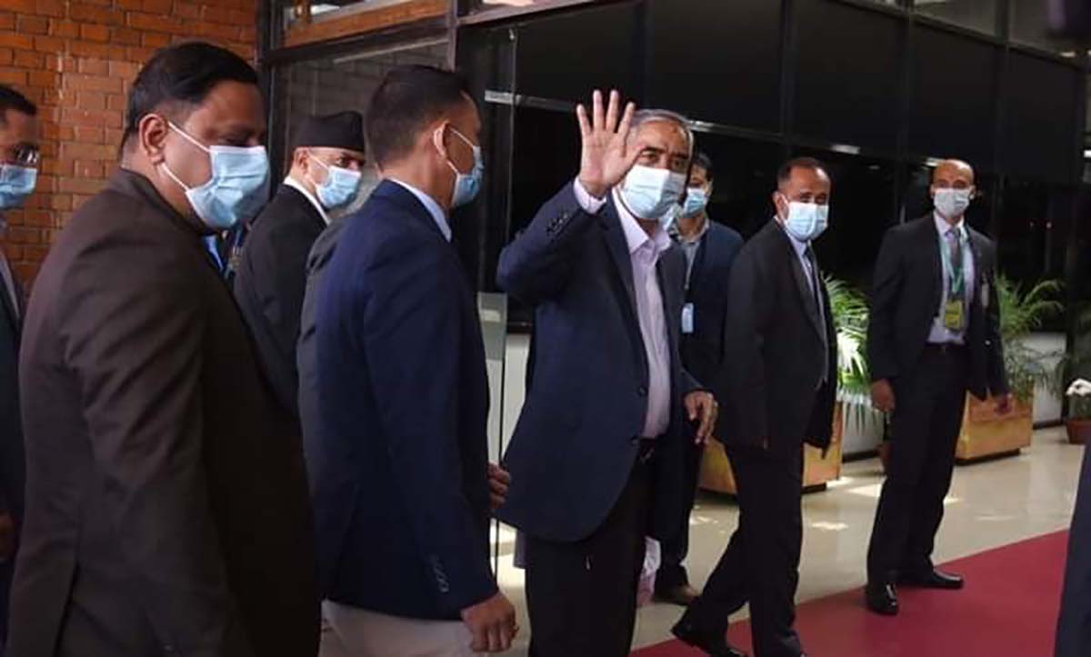 प्रधानमन्त्री देउवा बेलायत प्रस्थान