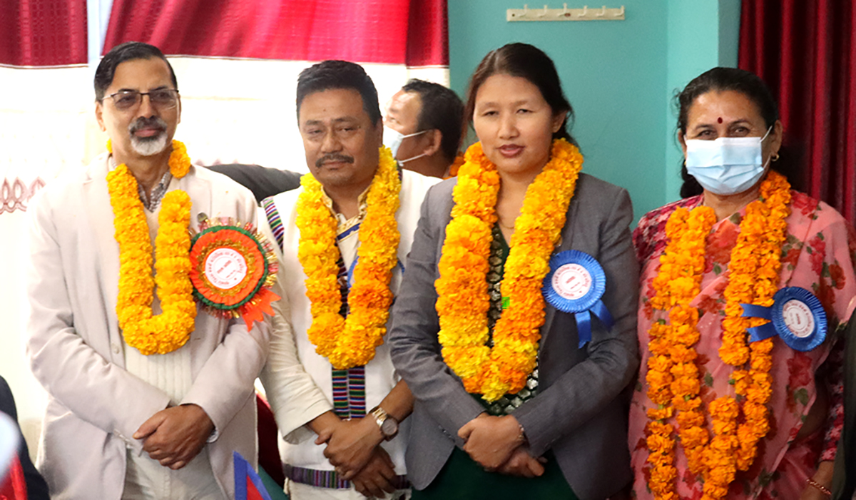 टोखा-छहरे सुरुङ मार्गलाई आफ्नै कार्यकालमा निर्माण प्रारम्भ गर्न उपसभामुख तामाङद्वारा अर्थमन्त्री शर्माको ध्यानाकर्षण