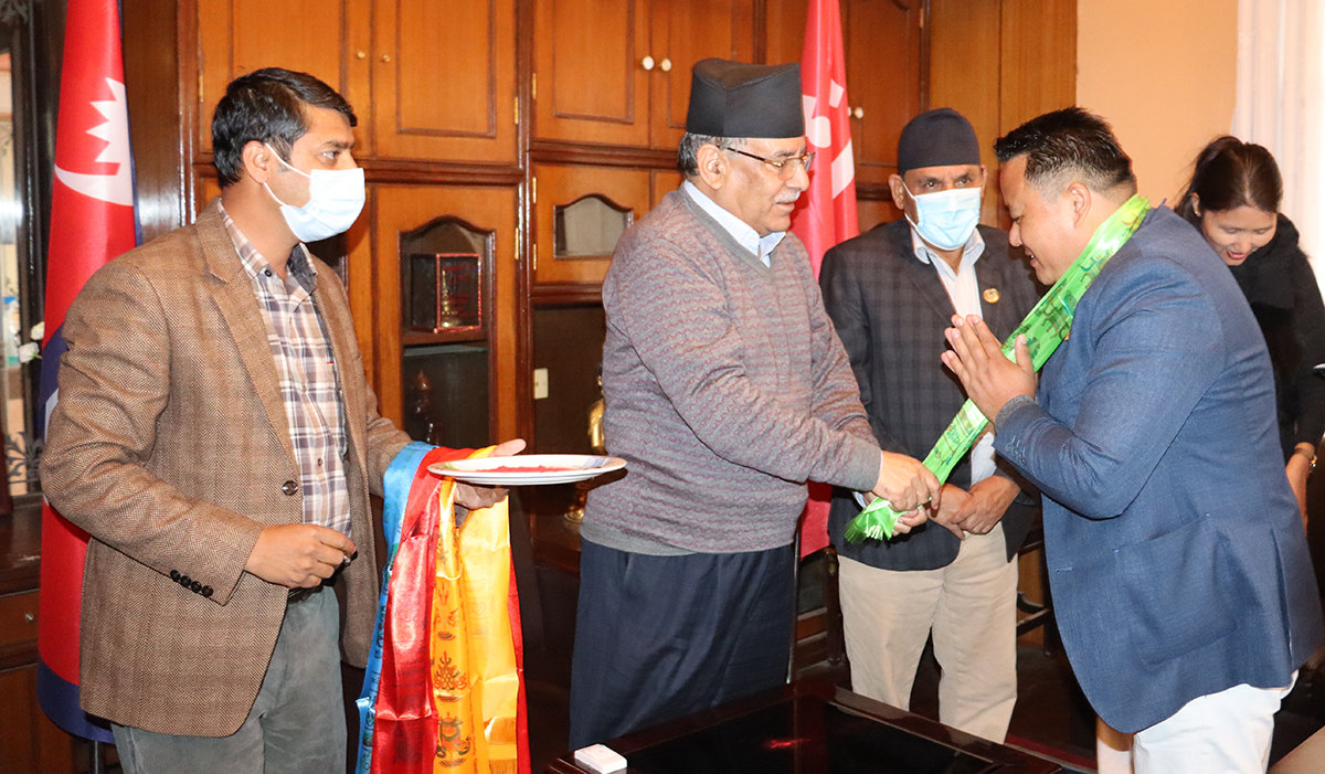 माओवादी कमजोर भए देशै दुर्घटनामा पर्नसक्छ : प्रचण्ड