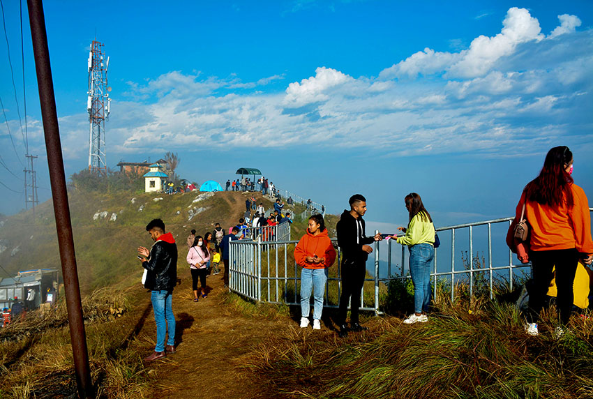 सूर्योदय हेर्न बनौगाउँमा पर्यटकको आकर्षण