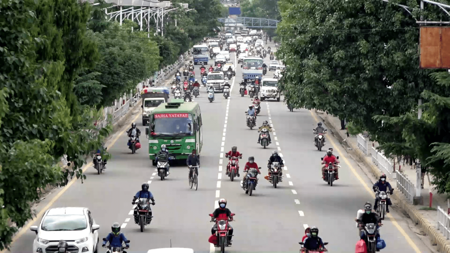 उपत्यकामा बेलुकी ८ बजेपछि पनि सवारी साधन चलाउन पाइने [यस्ता छन् प्रशासनको आदेश] 