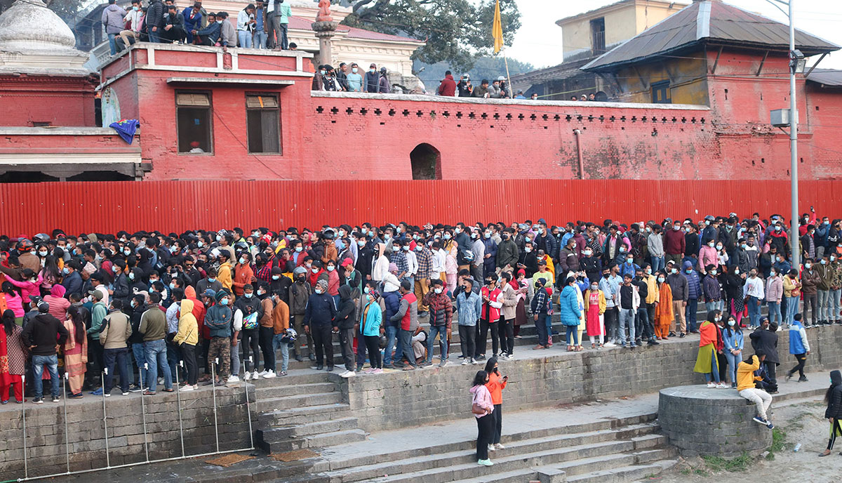 पशुपतिनाथमा सकियो चार प्रहरको पूजा, करिब १० लाखले गरे दर्शन