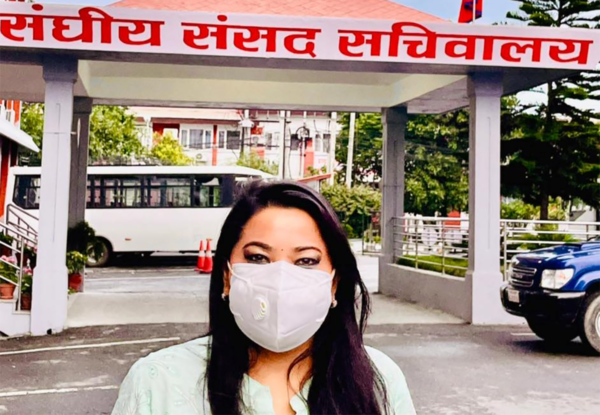 एमाले माधव पक्षकी सांसद झाँक्री भन्‍नुहुन्छ- प्रधानमन्त्रीलाई विश्वासको मत दिनु हाम्रो कर्तव्य 