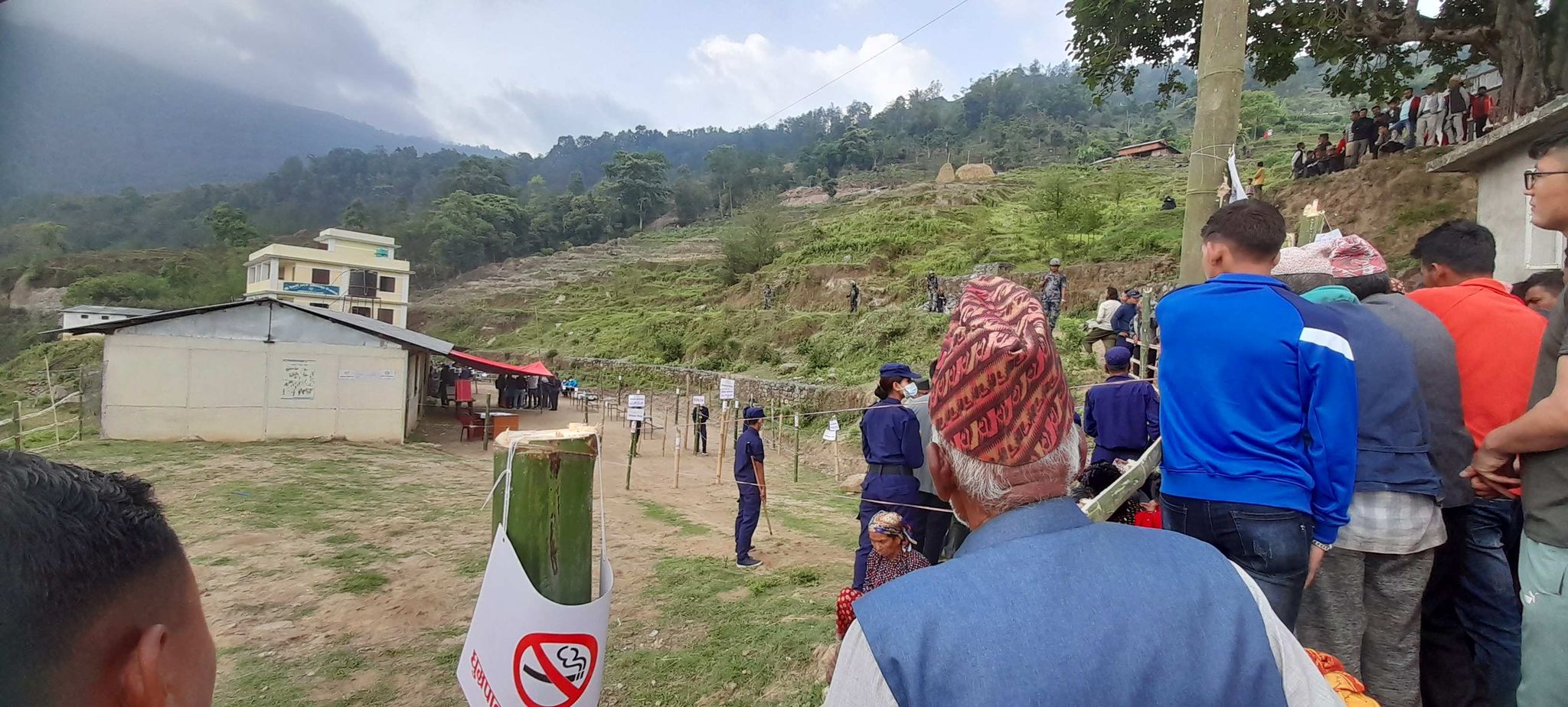 अपराह्न ४ बजेसम्म ५५ प्रतिशत मत खस्यो