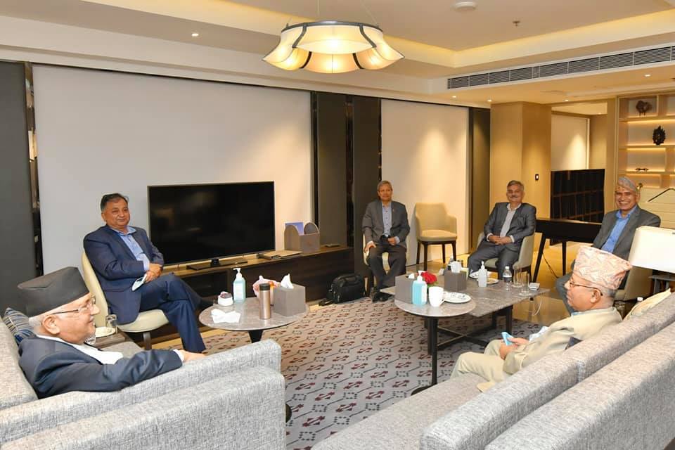 एमाले विवाद समाधानतिरः आइतबार एकताको सन्देश सुनाइने